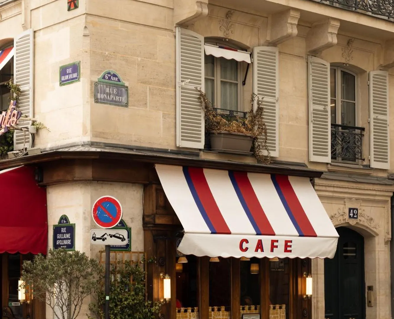 Hotel Des Grands Voyageurs Parijs