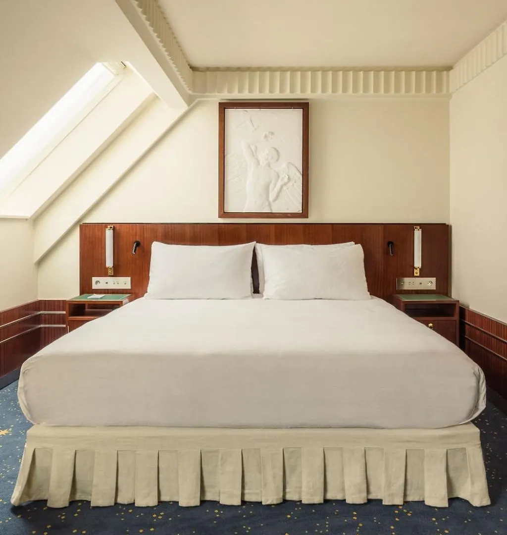 Hotel Des Grands Voyageurs Paris France