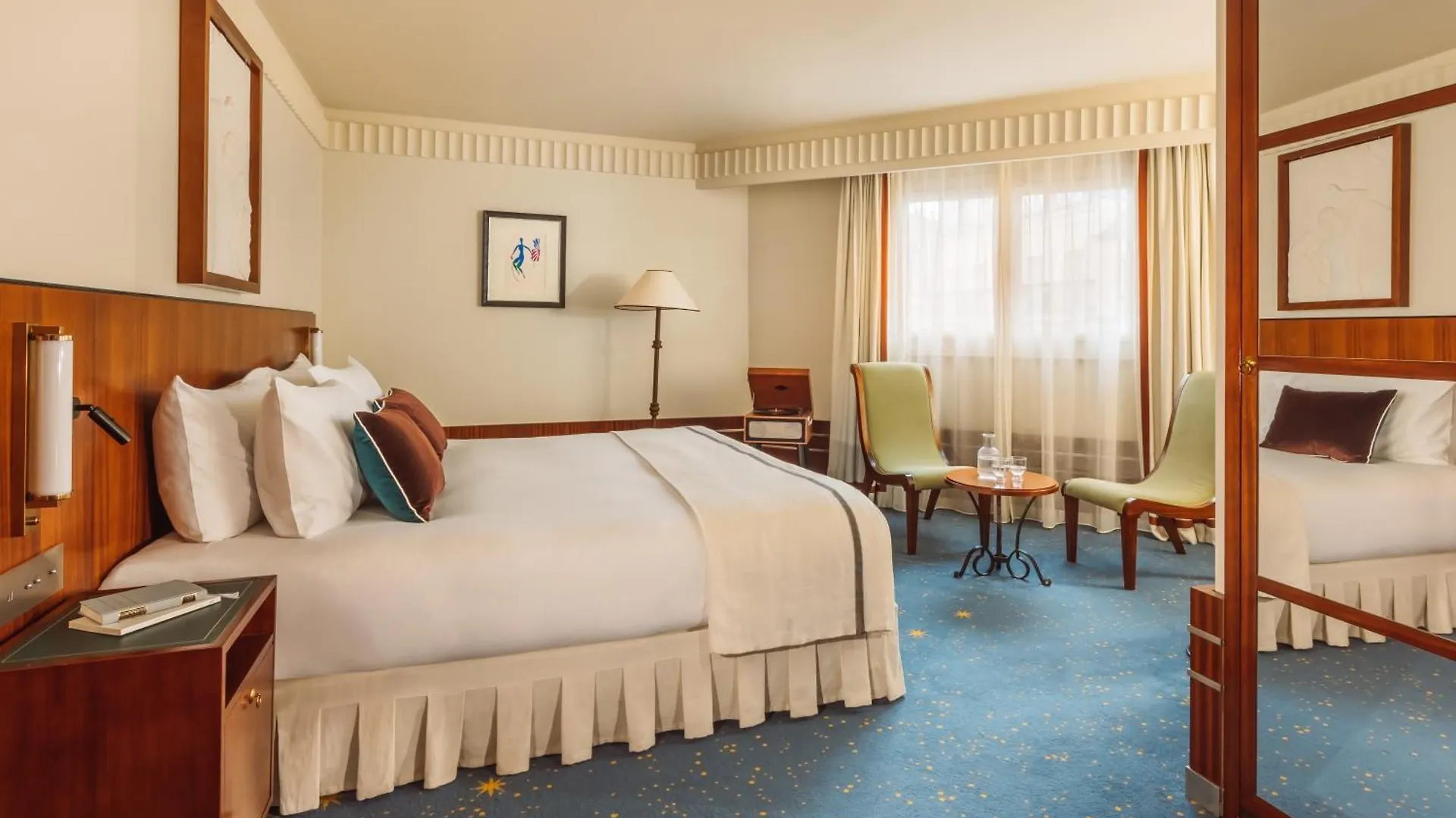 Hotel Des Grands Voyageurs Paris