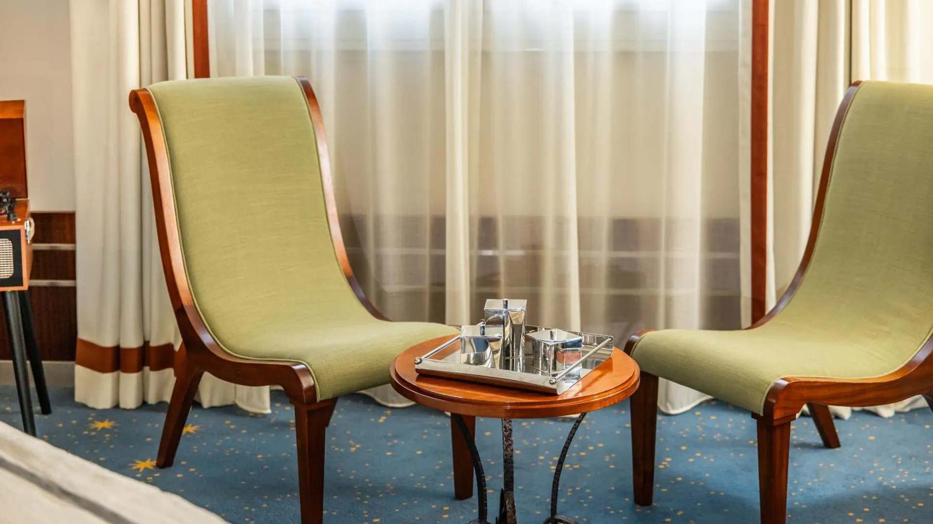 Hotel Des Grands Voyageurs Paris