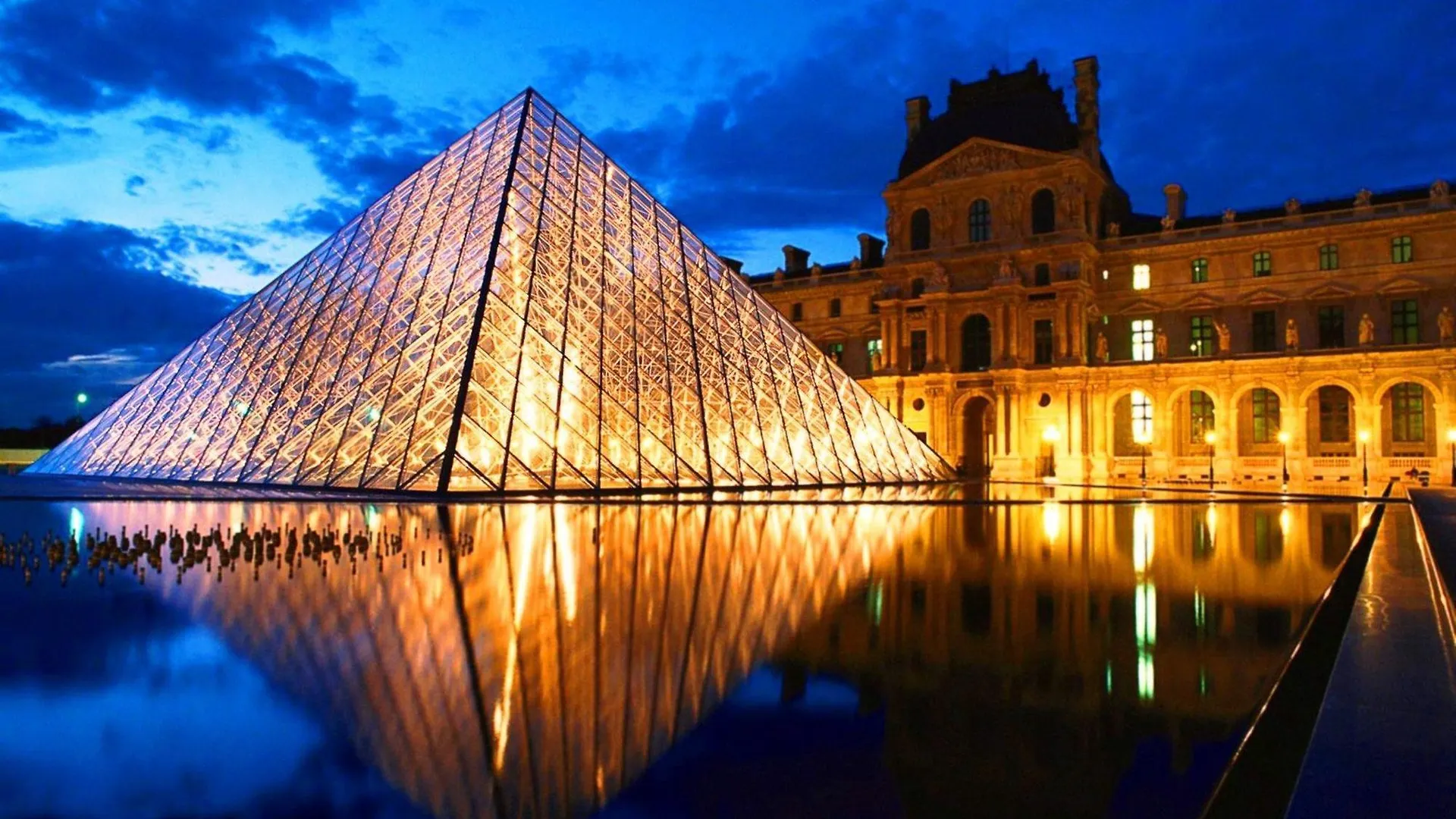 Hotel Des Grands Voyageurs Paris