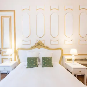 3* Bed & Breakfast Maison De Lignieres - - Quartier Champs-elysees
