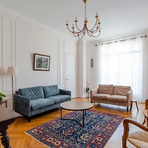  Apartment Veeve - Avenue To The Eiffel Tower