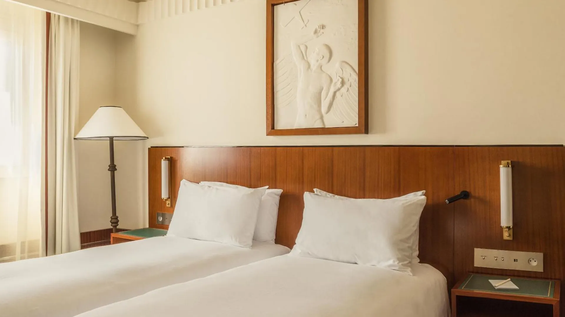 Holiday Inn Paris Saint Germain des Prés, an IHG Hotel 4*,  Francia
